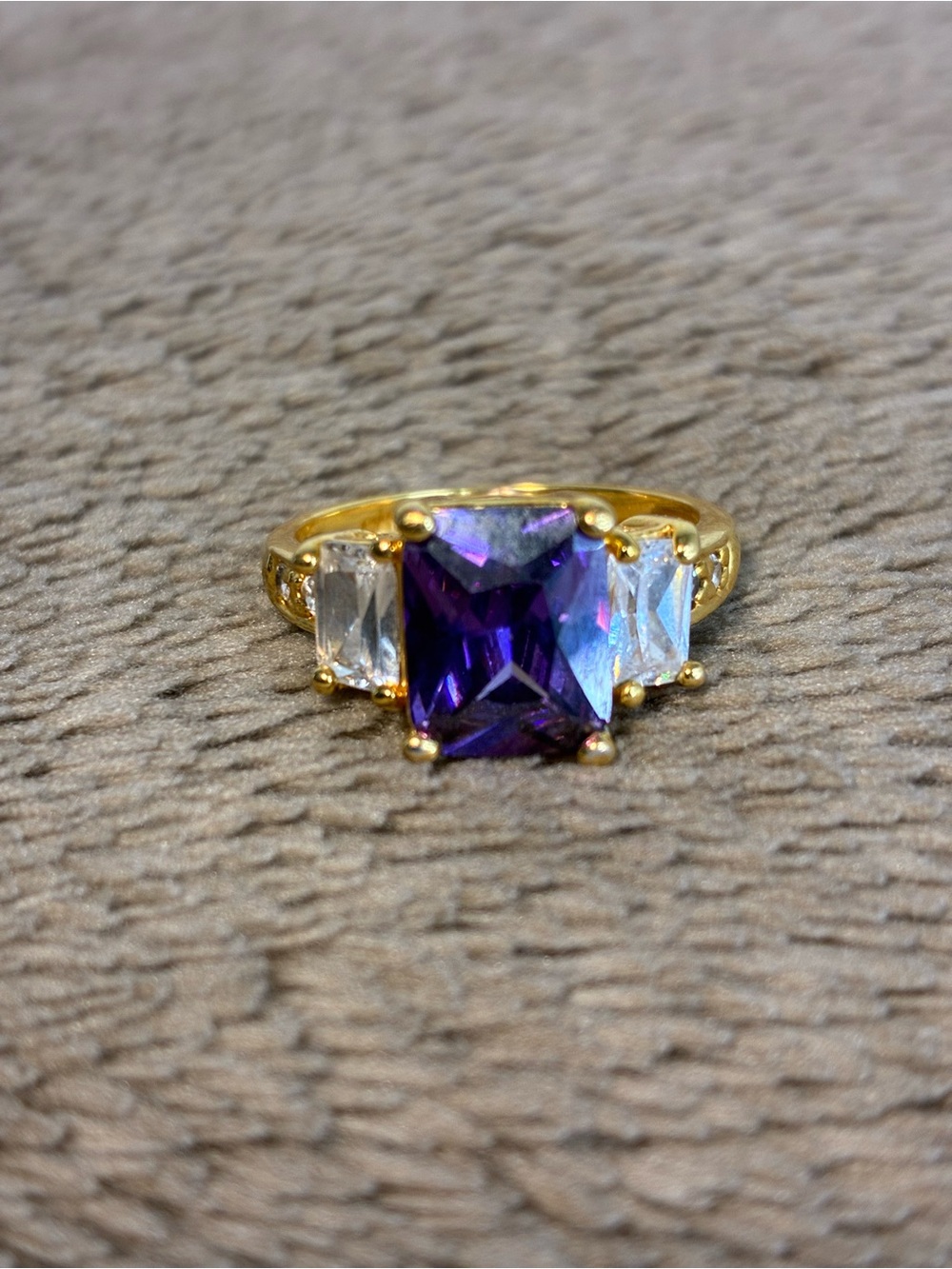 Vintage Jewelry Yellow Gold plated Ring with Amethyst and White Sapphires